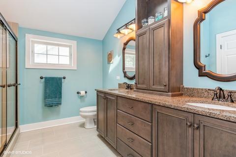 730 E Chicago Ave, Naperville, IL 60540 photo 17