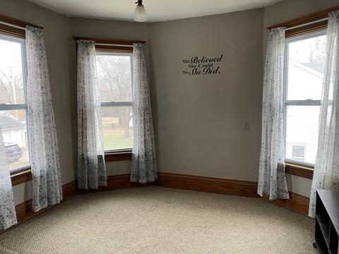 1008 Edward St, Henry, IL 61537 photo 17