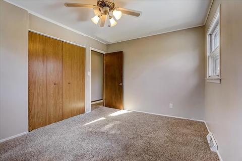 406 N Kent Rd, Mchenry, IL 60051 photo 14