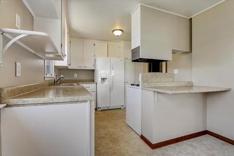 406 N Kent Rd, Mchenry, IL 60051 photo 12