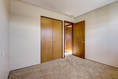 406 N Kent Rd, Mchenry, IL 60051 photo 18