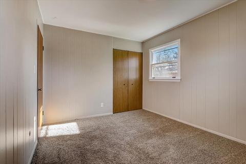 406 N Kent Rd, Mchenry, IL 60051 photo 16