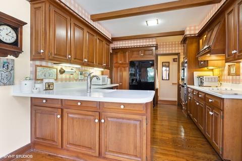 615 Glendale Dr, Glenview, IL 60025 photo 9