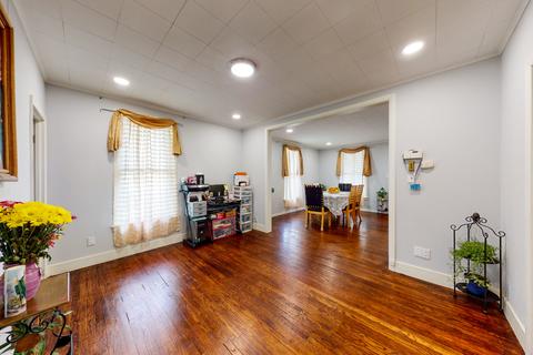 658 Linden Ave, Elgin, IL 60120 photo 12