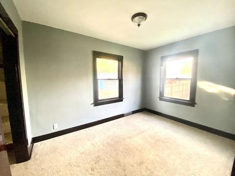 700 Congdon Ave, Elgin, IL 60120 photo 5