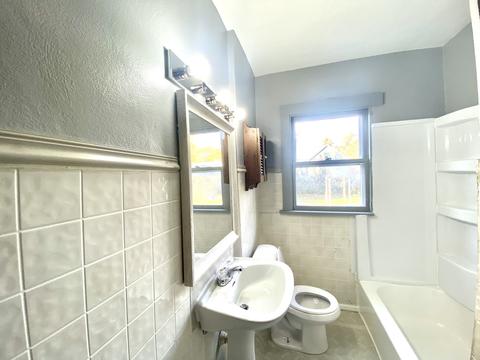 700 Congdon Ave, Elgin, IL 60120 photo 6