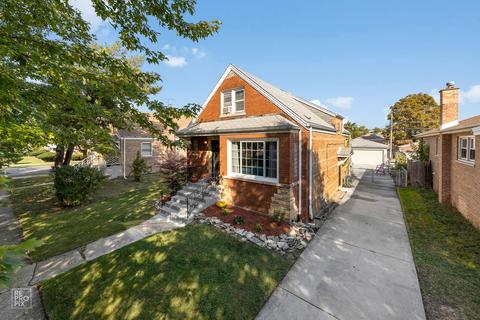 3752 W 68th Pl, Chicago, IL 60629 photo 2