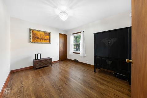 3752 W 68th Pl, Chicago, IL 60629 photo 11