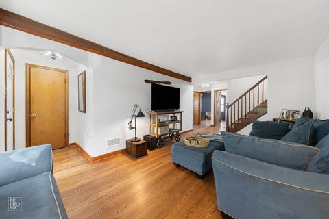3752 W 68th Pl, Chicago, IL 60629 photo 4