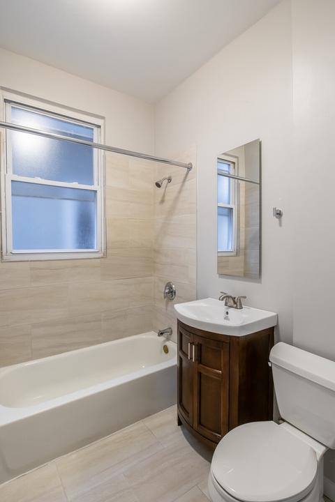7518 S Champlain Ave, Chicago, IL 60619 photo 13