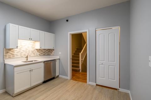 7518 S Champlain Ave, Chicago, IL 60619 photo 2