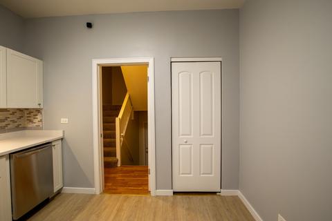 7518 S Champlain Ave, Chicago, IL 60619 photo 32