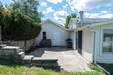 102 E 2nd St, Lockport, IL 60441 photo 24