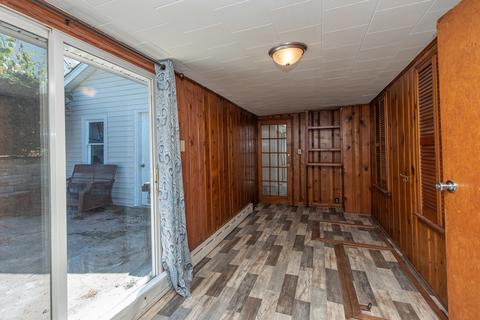 102 E 2nd St, Lockport, IL 60441 photo 15