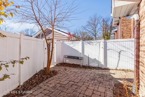 116 W Union Ave, Wheaton, IL 60187 photo 4
