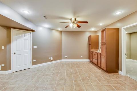 8901 Maple Ave, Burr Ridge, IL 60527 photo 42