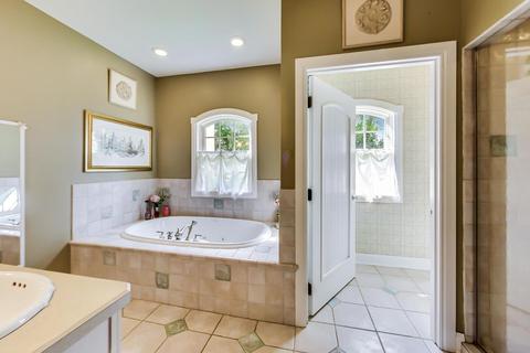 8901 Maple Ave, Burr Ridge, IL 60527 photo 25