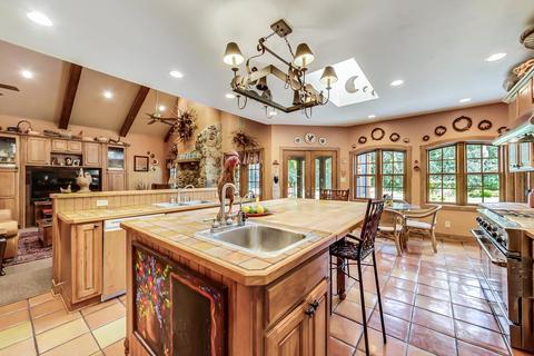 8901 Maple Ave, Burr Ridge, IL 60527 photo 12