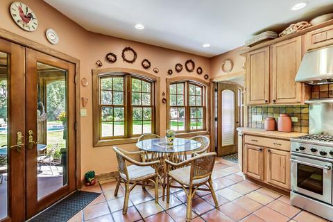 8901 Maple Ave, Burr Ridge, IL 60527 photo 13