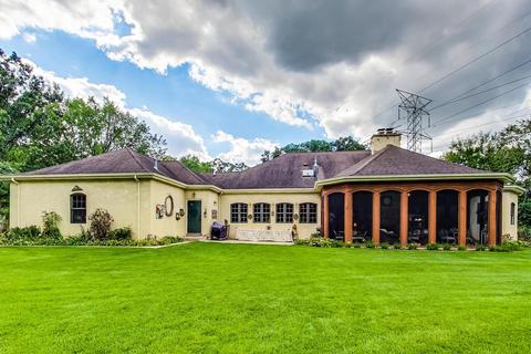 8901 Maple Ave, Burr Ridge, IL 60527 photo 52