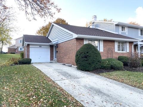 1568 Dundee Dr, Wheaton, IL 60187 photo 1