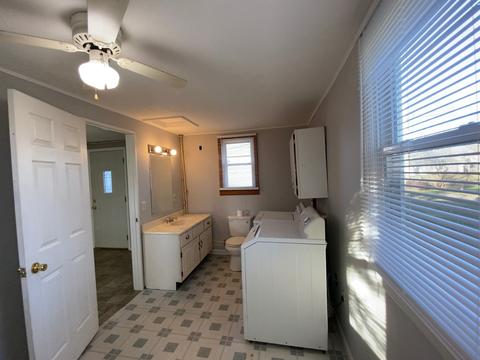 307 N Cleveland St, Downs, IL 61736 photo 23