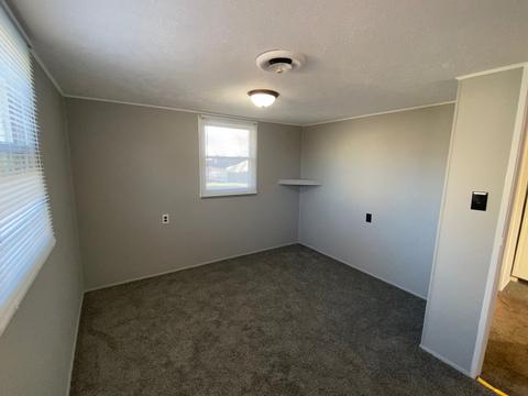 307 N Cleveland St, Downs, IL 61736 photo 18