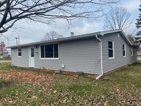 307 N Cleveland St, Downs, IL 61736 photo 6