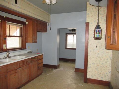 616 Bryan Ave, Danville, IL 61832 photo 11