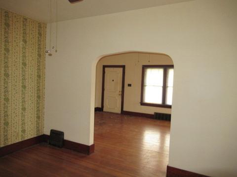 616 Bryan Ave, Danville, IL 61832 photo 4