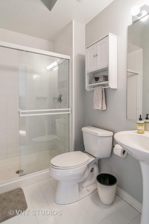 435 William St #810, River Forest, IL 60305 photo 8
