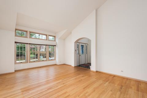 433 Eagles Nest Dr, Darien, IL 60561 photo 2