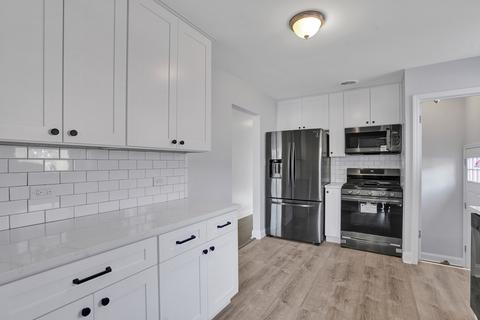 300 Darrow Ave, Evanston, IL 60202 photo 5