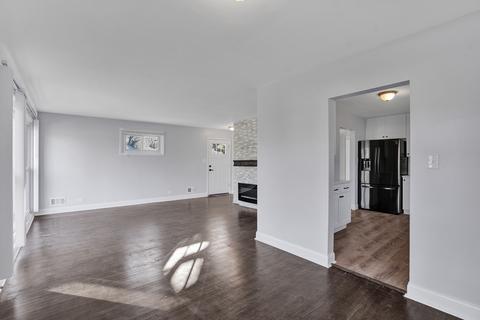 300 Darrow Ave, Evanston, IL 60202 photo 9