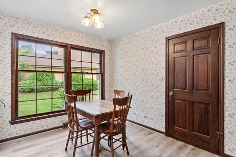 8200 Kathryn Ct, Burr Ridge, IL 60527 photo 7