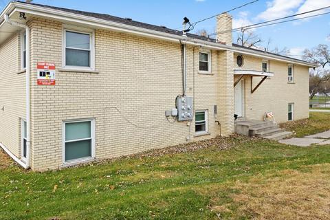266 W Chestnut St, Kankakee, IL 60901 photo 3