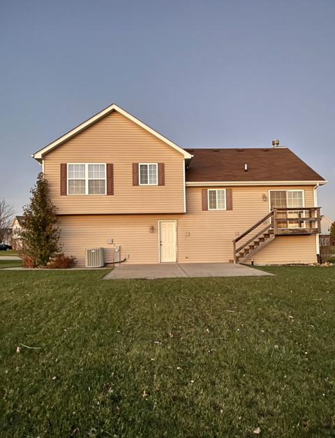 1819 Sunset Ln, Morris, IL 60450 photo 4