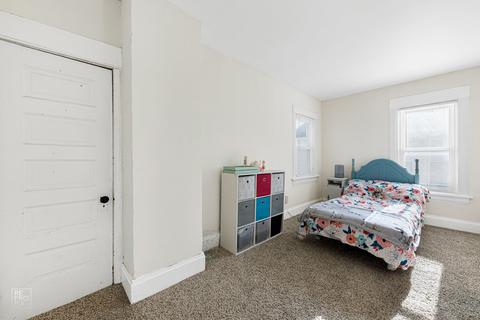 8 S State St, Aurora, IL 60505 photo 10