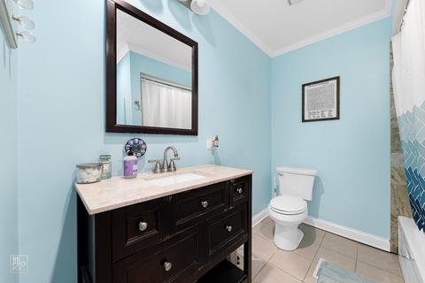 8 S State St, Aurora, IL 60505 photo 12