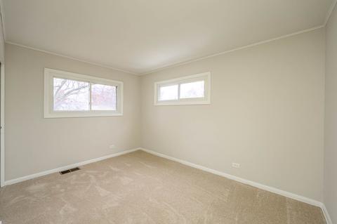 189 Fletcher Dr, Wheeling, IL 60090 photo 7