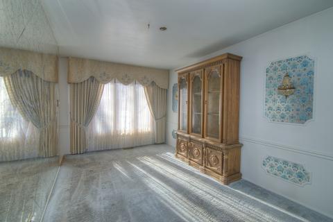 81 Ambleside Rd, Des Plaines, IL 60016 photo 9