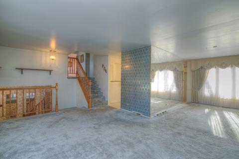 81 Ambleside Rd, Des Plaines, IL 60016 photo 5