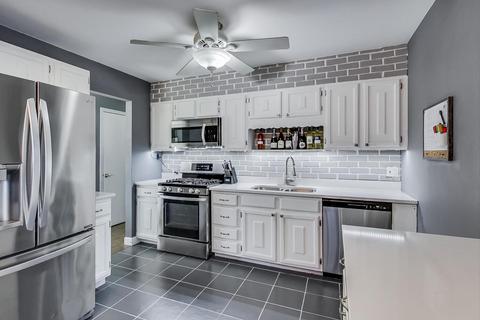 614 W Wegner Rd, Mchenry, IL 60051 photo 8