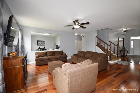 618 Donegal Dr, Elgin, IL 60124 photo 8