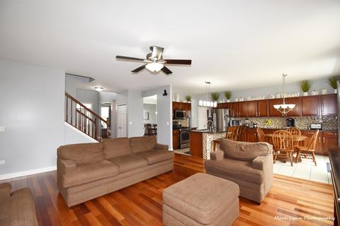 618 Donegal Dr, Elgin, IL 60124 photo 6