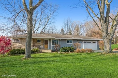 996 Bruce Dr, Elgin, IL 60120 photo 1