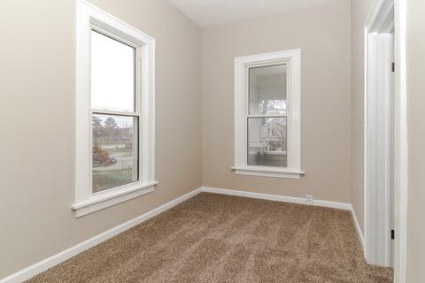 1012 W Front St, Bloomington, IL 61701 photo 25