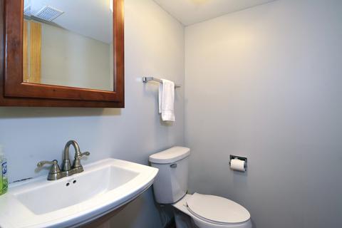 637 Darien Ct, Hoffman Estates, IL 60169 photo 11