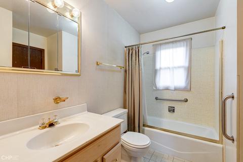 100 Augusta Dr, Mchenry, IL 60050 photo 10