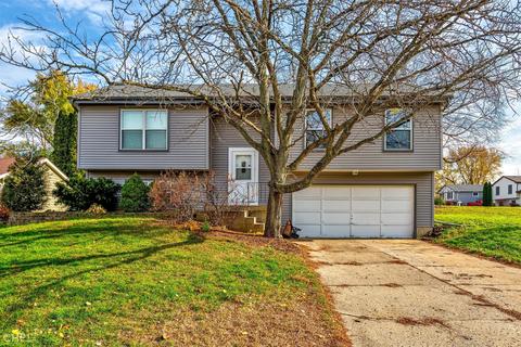 100 Augusta Dr, Mchenry, IL 60050 photo 1